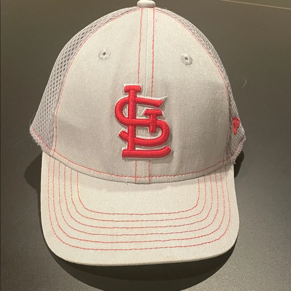 New Era Gray and Red Kids Hat